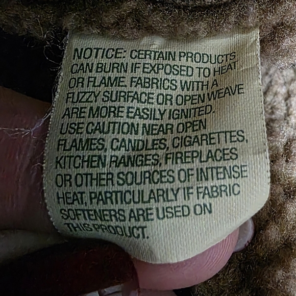 L.L. Bean Women's Hooded Faux Suede Sherpa Toggle Med Petite Tan Winter Jacket - Picture 7 of 7